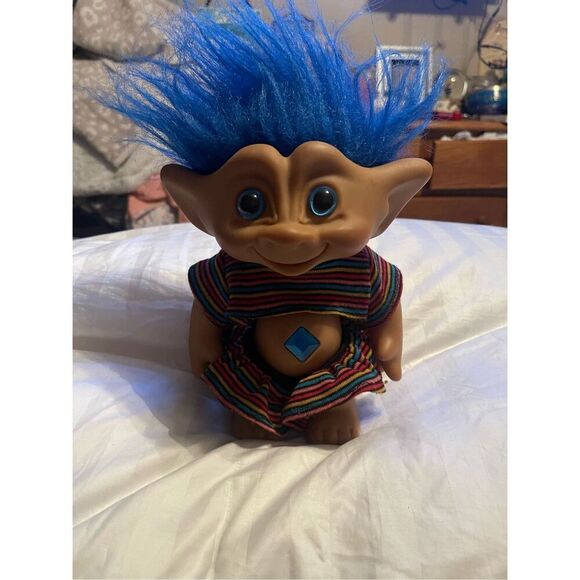Unbranded Troll Doll Blue Hair Star Belly Rainbow Stripes Outfit - Picture 8 of 10